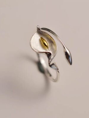 Horseshoe flower sterling silver vintage ring