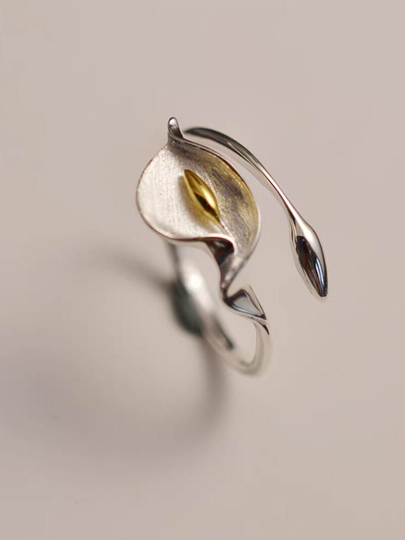 Horseshoe flower sterling silver vintage ring